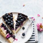 چیز کیک میوه ای لونا کافه